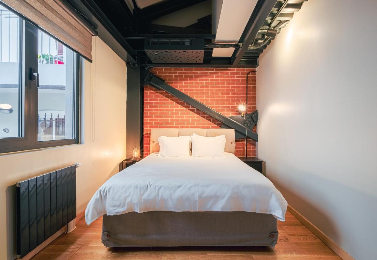 Homie Suites - "Loft 27" Urban Comfort Suites In The Heart Of Cihangir Стамбул Экстерьер фото